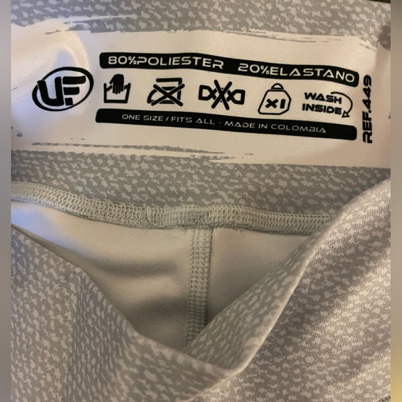 UF Sport Brand, One size fits all, Gray & ombré style blue at the bottom - Picture 6 of 6